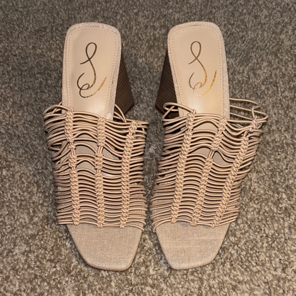 NWOT Sam Edelman Beige Woven Mules